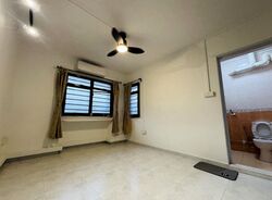 Sengkang East Way (Sengkang), HDB 3 Rooms #503168611